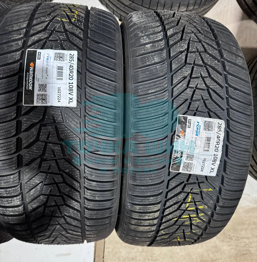 Шина Hankook Winter i*Cept Evo 3 X W330A SUV 285/40 R20 108V XL — фото 1