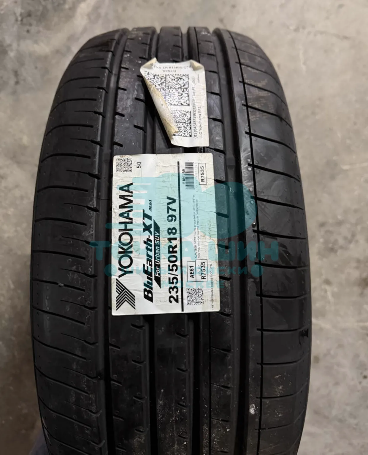 Шина Yokohama BluEarth-XT AE61 235/50 R18 97V