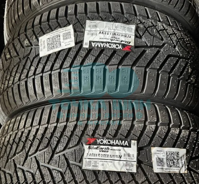 Шина Yokohama BluEarth Winter V905 245/40 R21 100V