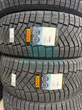 Шина Pirelli Ice Zero FR 245/45 R20 103H XL — фото 1