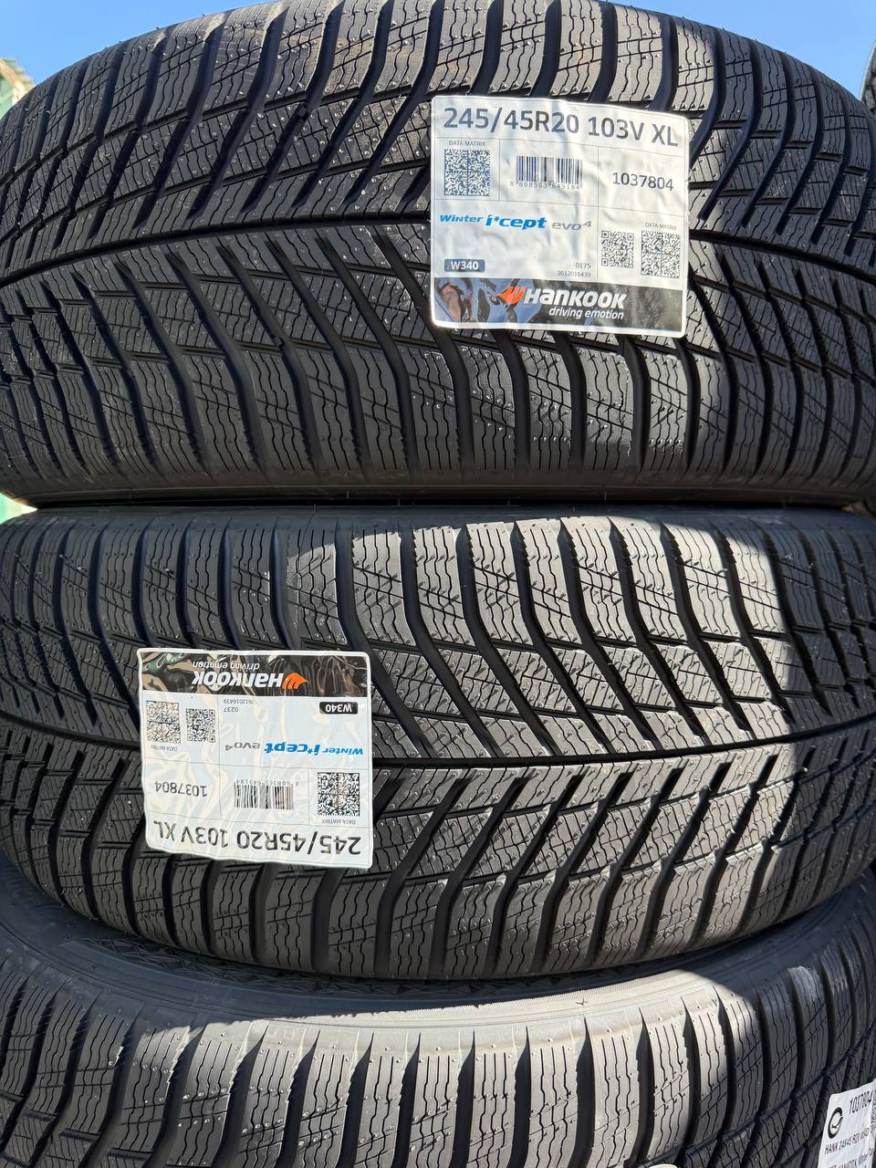 Hankook Winter i*Cept evo4 W340 245/45 R20 103V XL