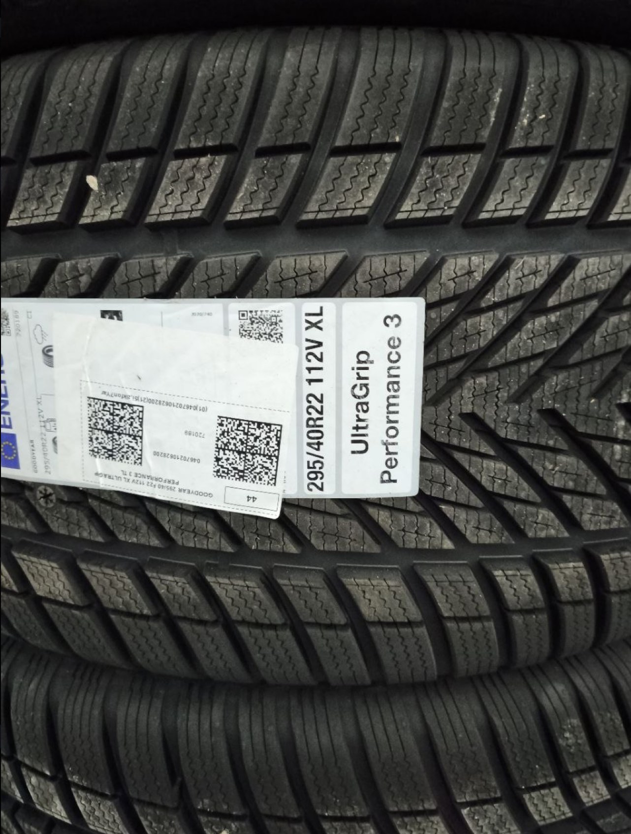 Этикетка Goodyear UltraGrip Performance 3 295/40R22 112V XL