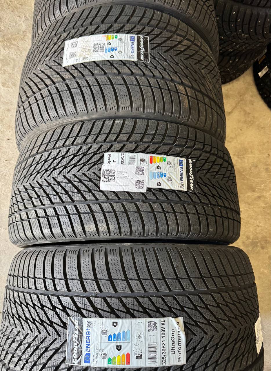 Комплект Goodyear UltraGrip Performance 3 R21 для Porsche Panamera G3