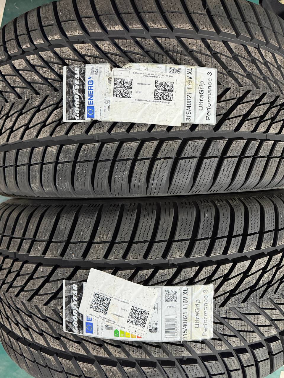 Goodyear UltraGrip Performance 3 315/40 R21 115V XL