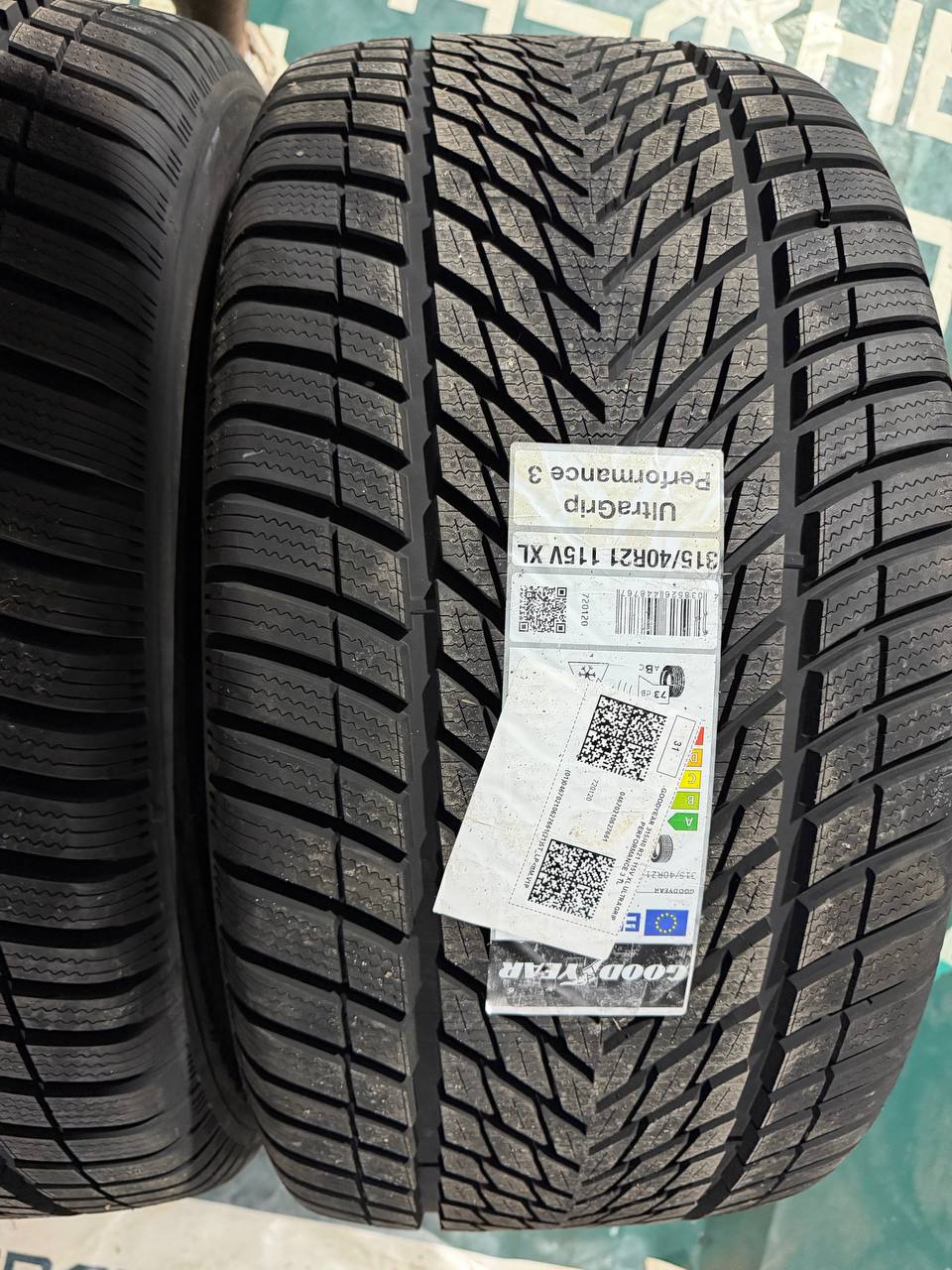 Протектор задней шины 315/40 R21