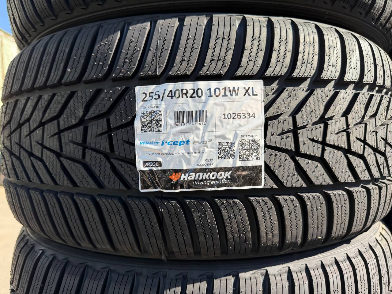 Hankook Winter i*cept evo3 W330 255/40 R20 101W XL — этикетка