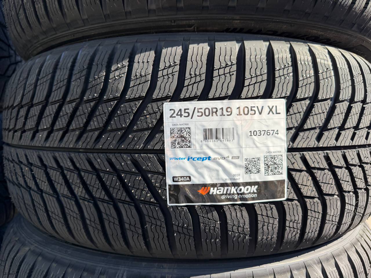 Hankook Winter i*cept evo4 SUV 245/50 R19 105V XL — заводская этикетка