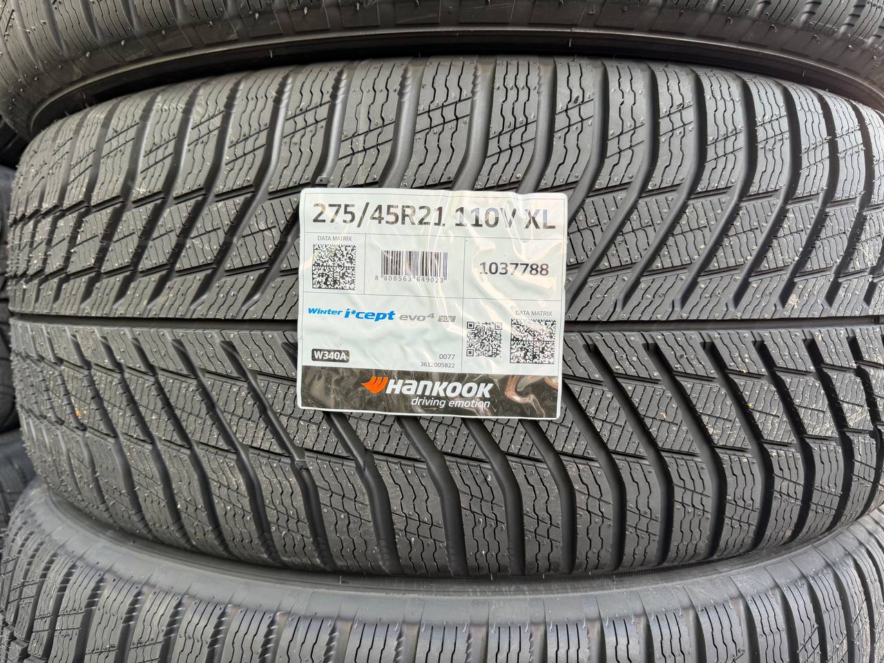 Передняя шина Hankook Winter i*cept evo4 SUV 275/45 R21 110V XL