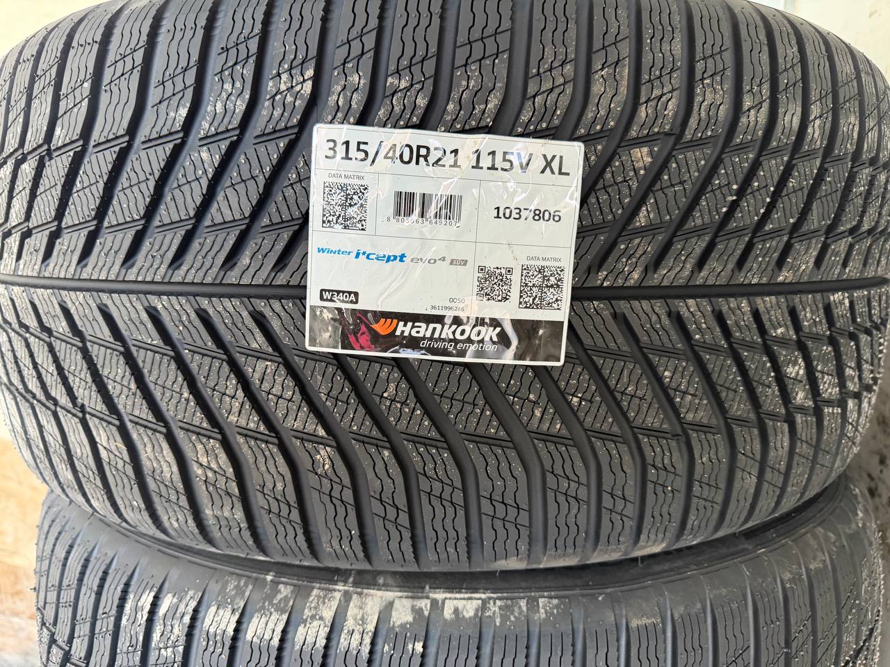 Задняя шина Hankook Winter i*cept evo4 SUV 315/40 R21 115V XL
