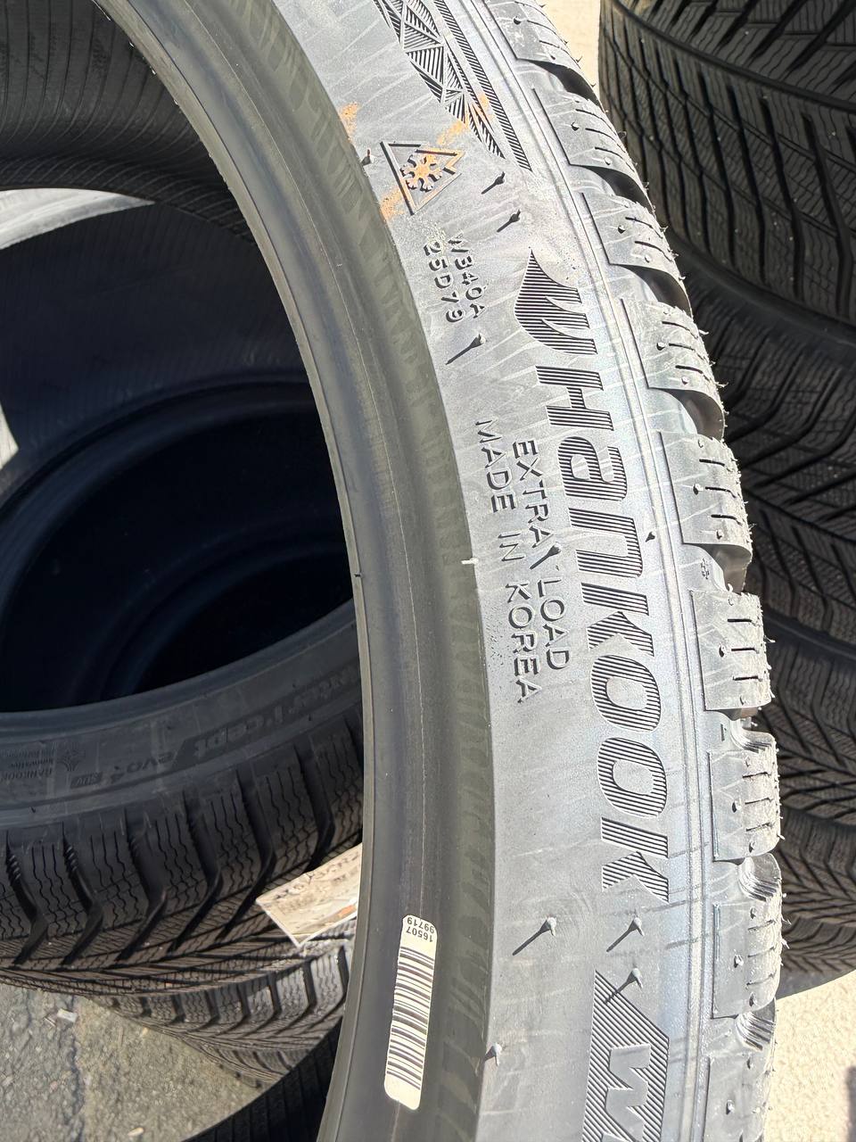 Маркировка MADE IN KOREA, EXTRA LOAD и зимний символ 3PMSF