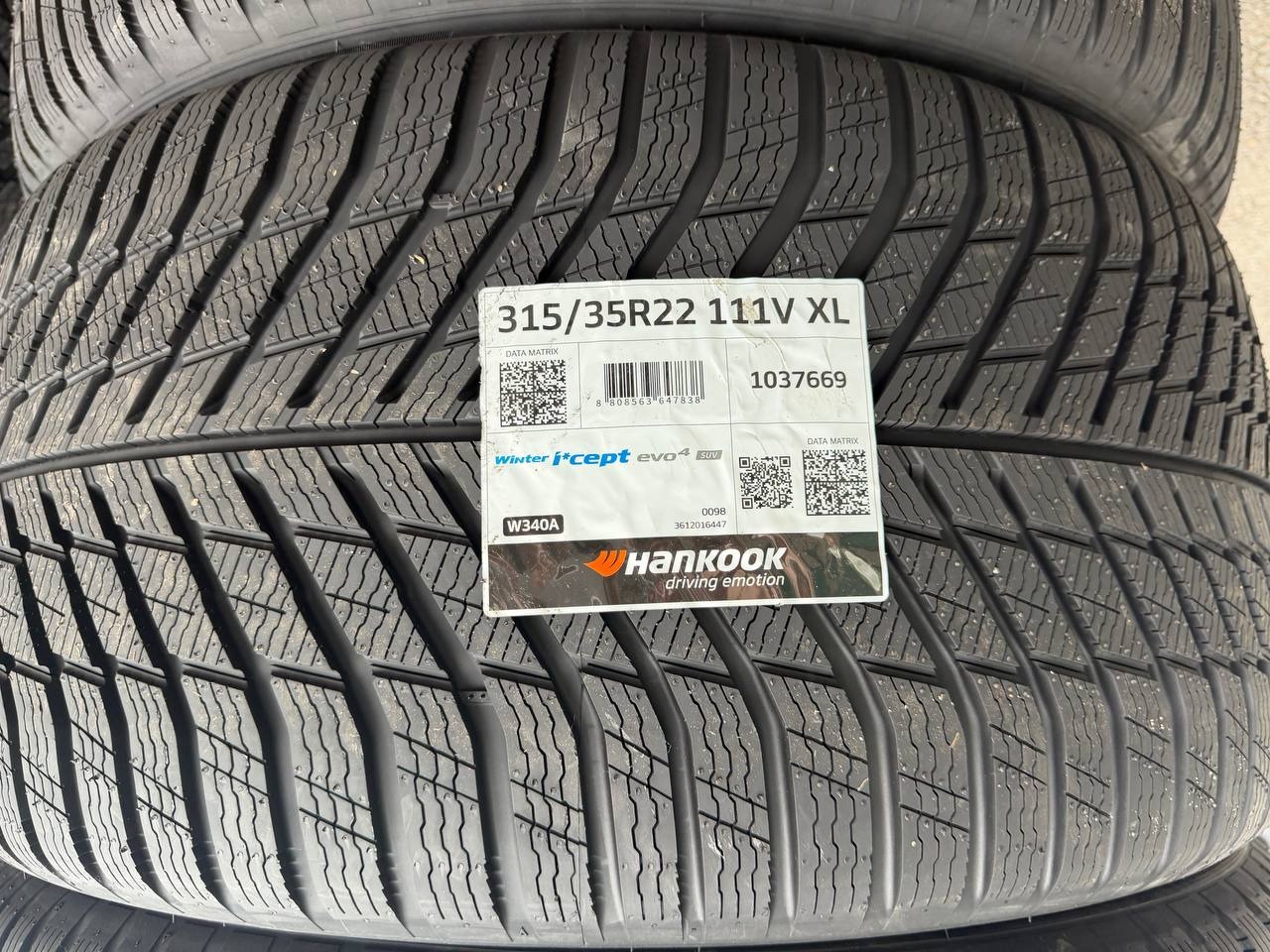 Задняя шина Hankook Winter i*cept evo4 SUV 315/35 R22 111V XL