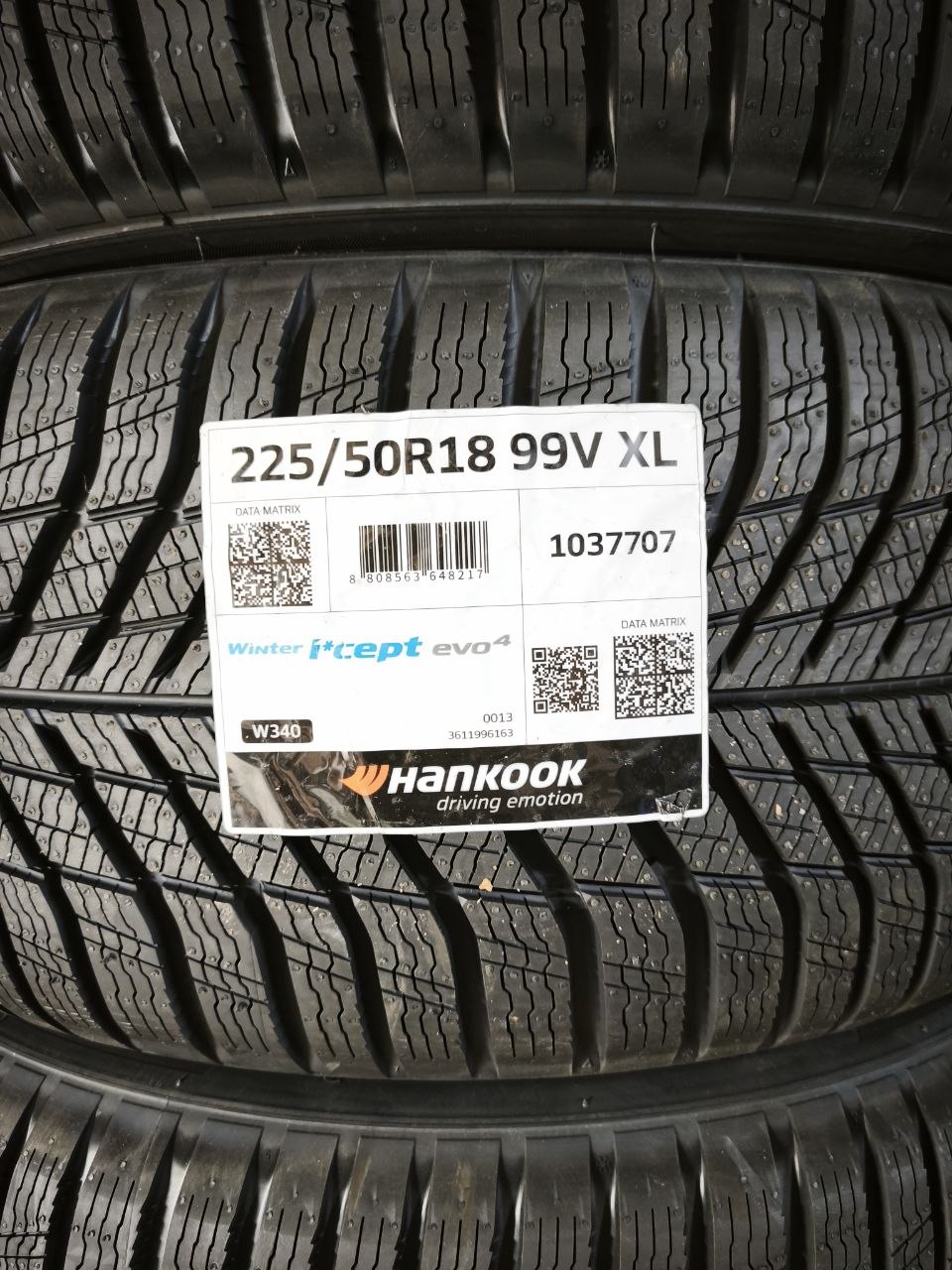 Hankook Winter i*cept evo4 W340 225/50 R18 99V XL — этикетка