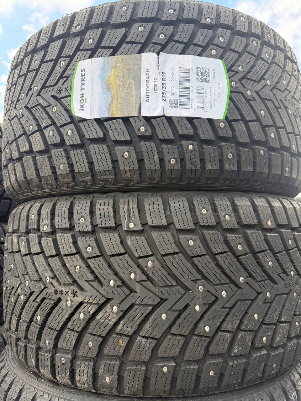 Задняя пара Ikon Ice 10 275/35 R19 для BMW 5 и Mercedes E