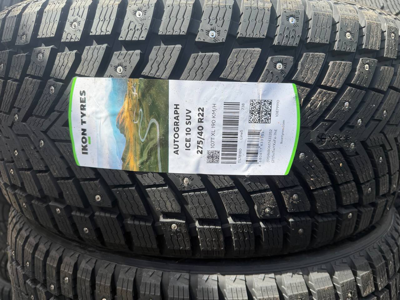 Передняя шина 275/40 R22 107T XL — этикетка