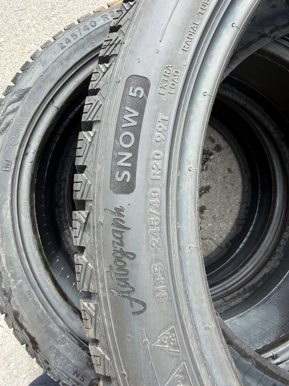 Боковина 245/40 R20 99T: Snow 5, EXTRA LOAD