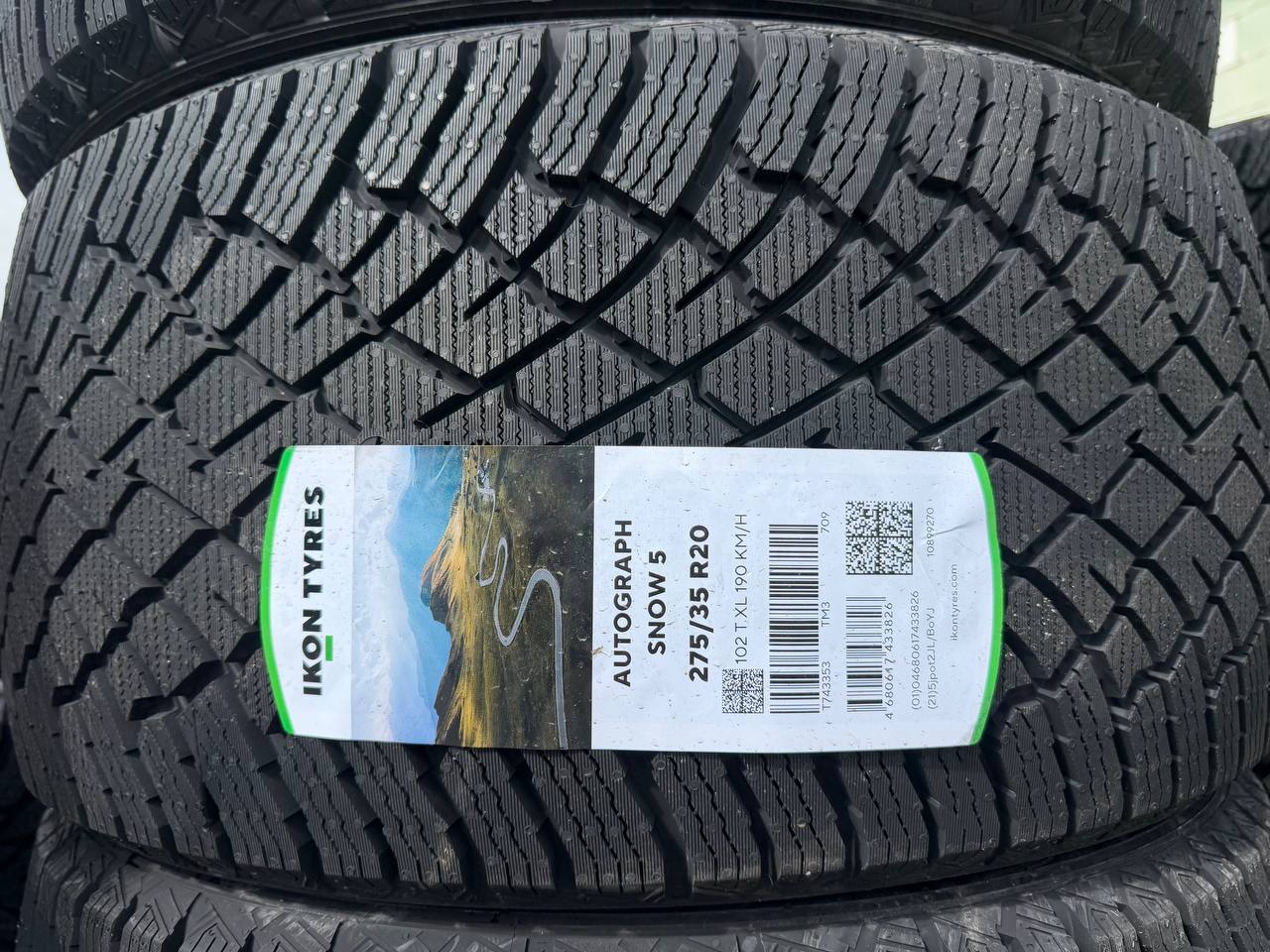Задняя шина Ikon Autograph Snow 5 275/35 R20 102T XL
