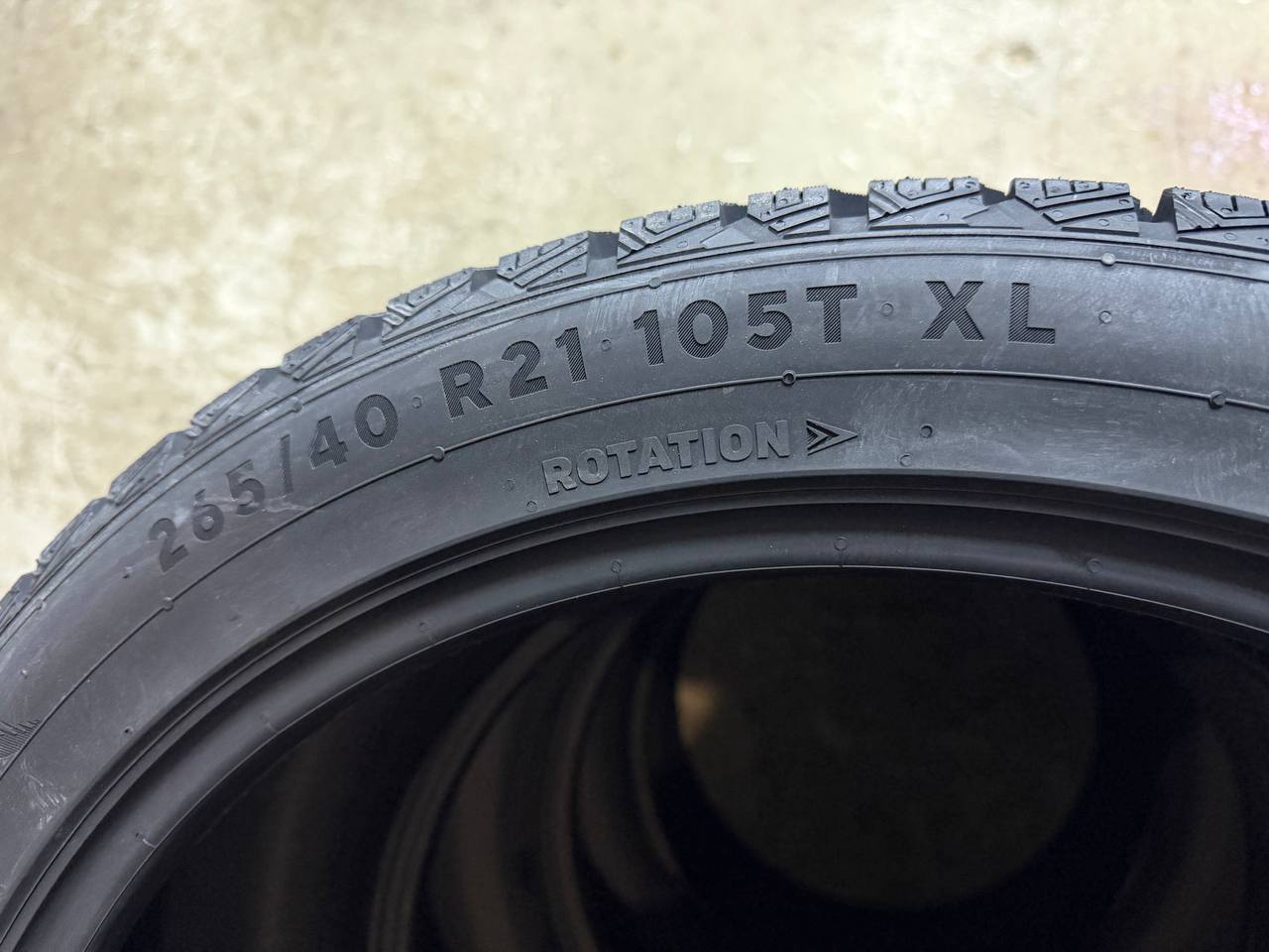 Размер 265/40 R21 105T XL на боковине