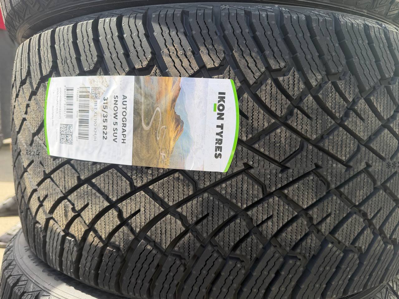 Задняя шина Ikon Autograph Snow 5 SUV 315/35 R22 111T XL