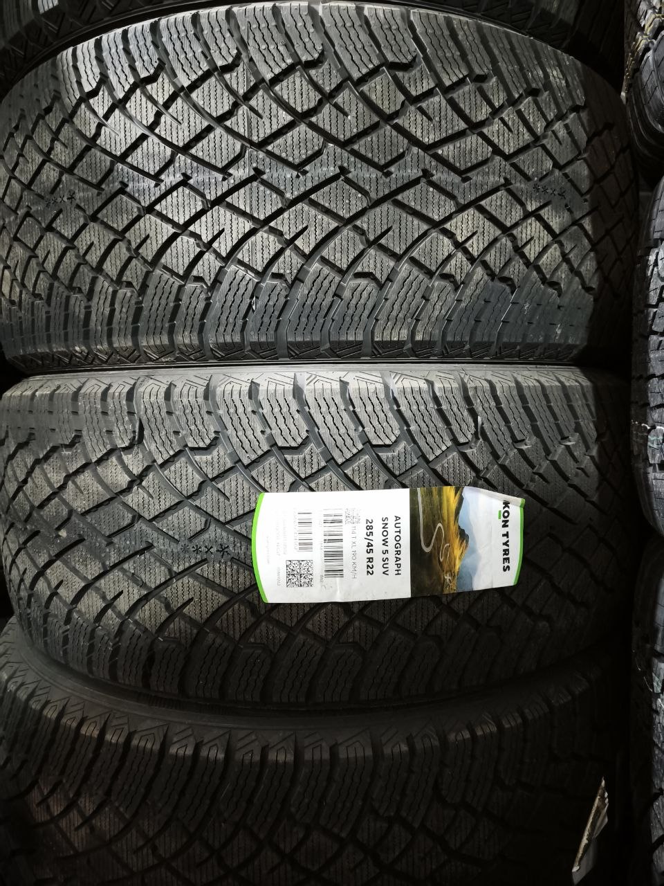Передние шины 285/45 R22 для Mercedes GLS