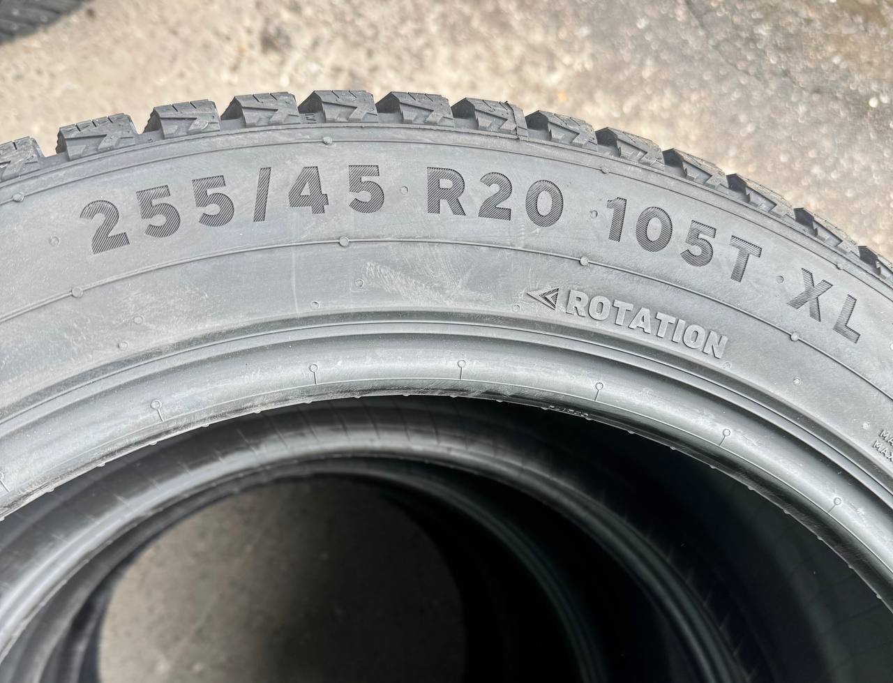 Размер 255/45 R20 105T XL на боковине