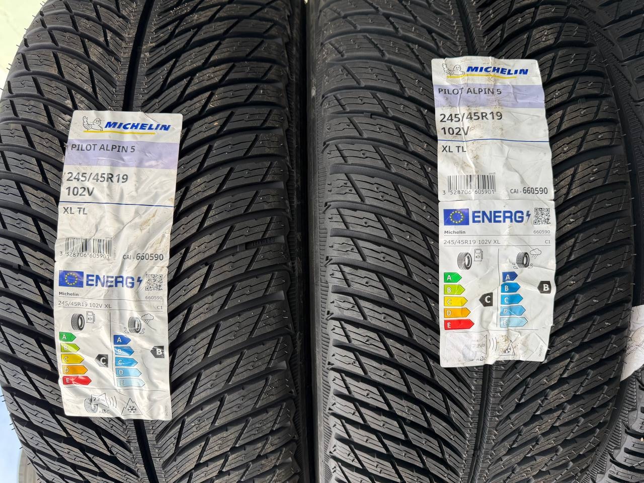 Пара Michelin Pilot Alpin 5 с заводскими этикетками