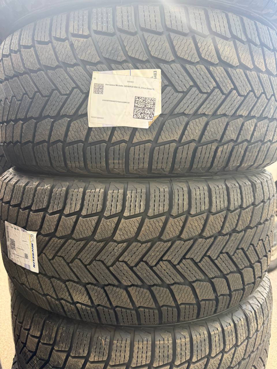 Передние шины Michelin X-Ice Snow 245/40 R20 99H XL