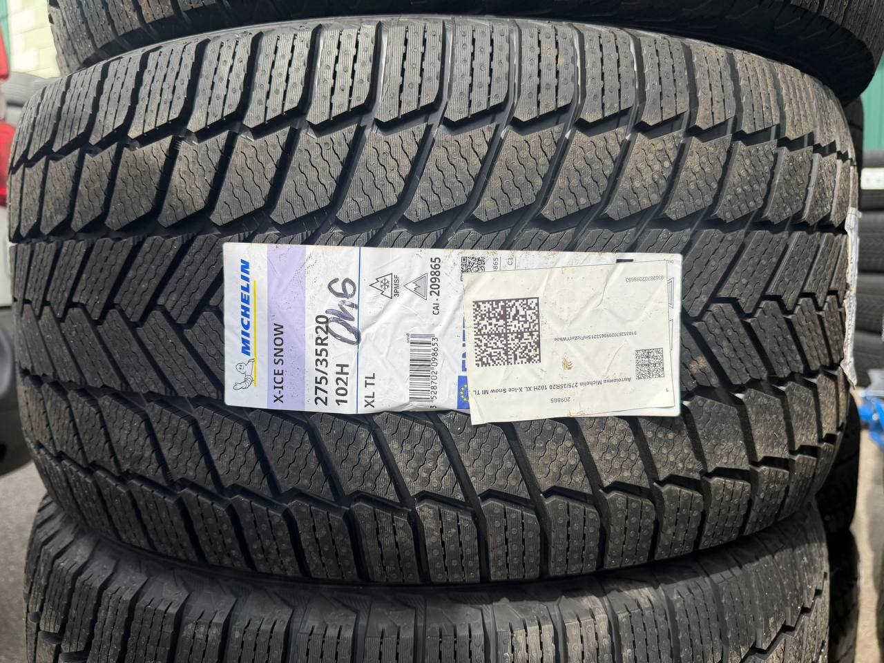 Задняя шина Michelin X-Ice Snow 275/35 R20 102H XL
