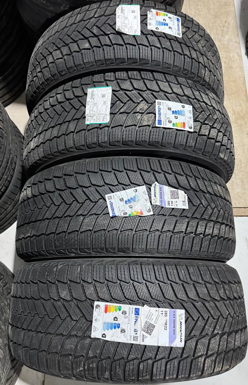 Разноширокий комплект Michelin X-Ice Snow SUV R22 для Rolls-Royce Cullinan