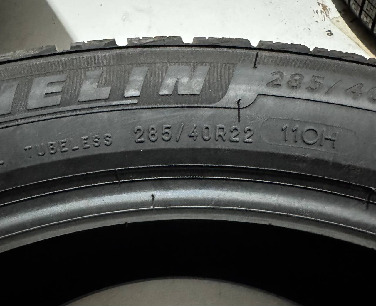Задняя шина Michelin X-Ice Snow SUV 285/40 R22 110H XL