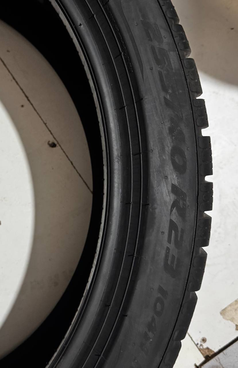 Боковина 255/40 R23 104H