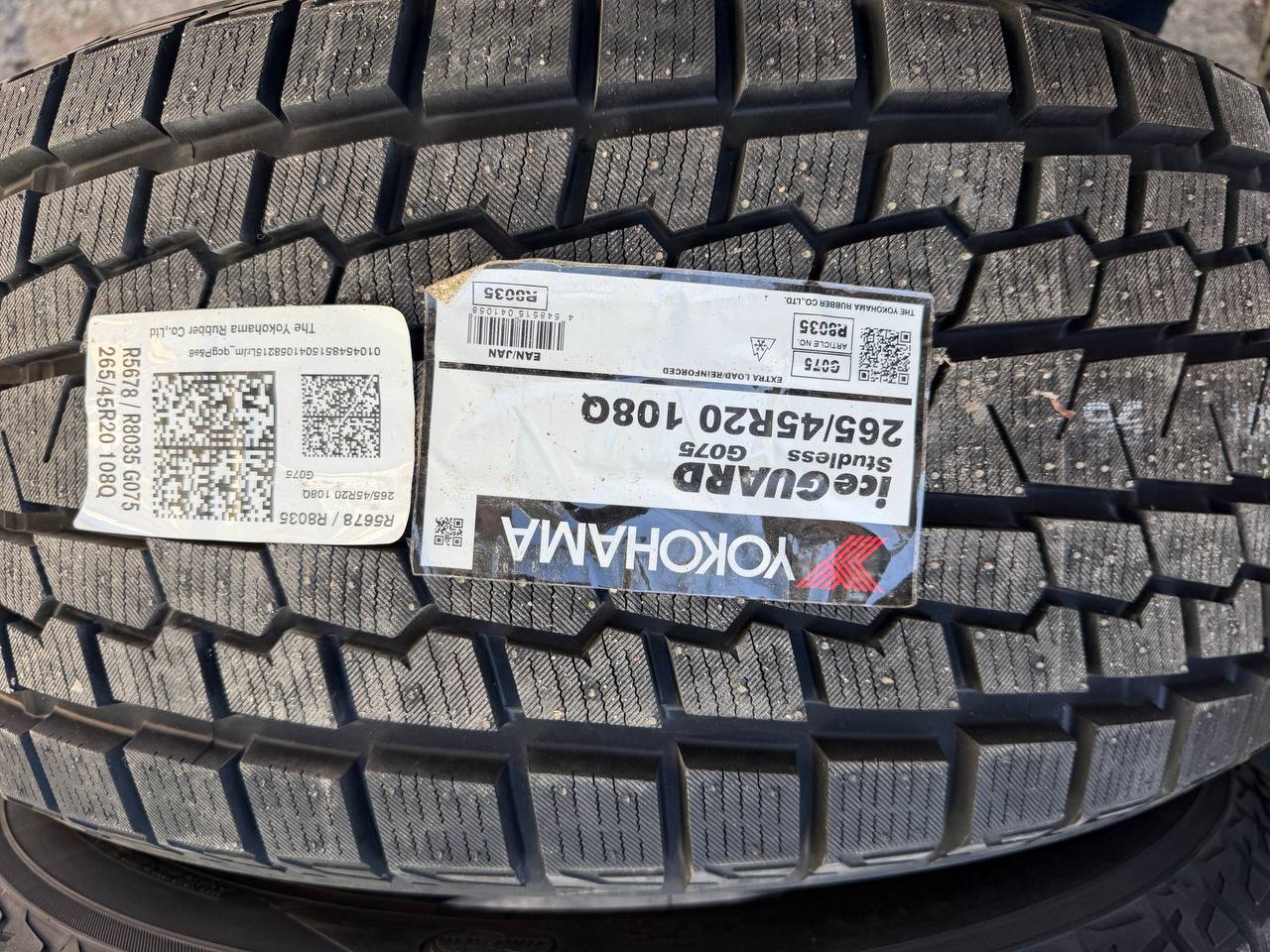 Yokohama iceGUARD Studless G075 265/45 R20 108Q — заводская этикетка