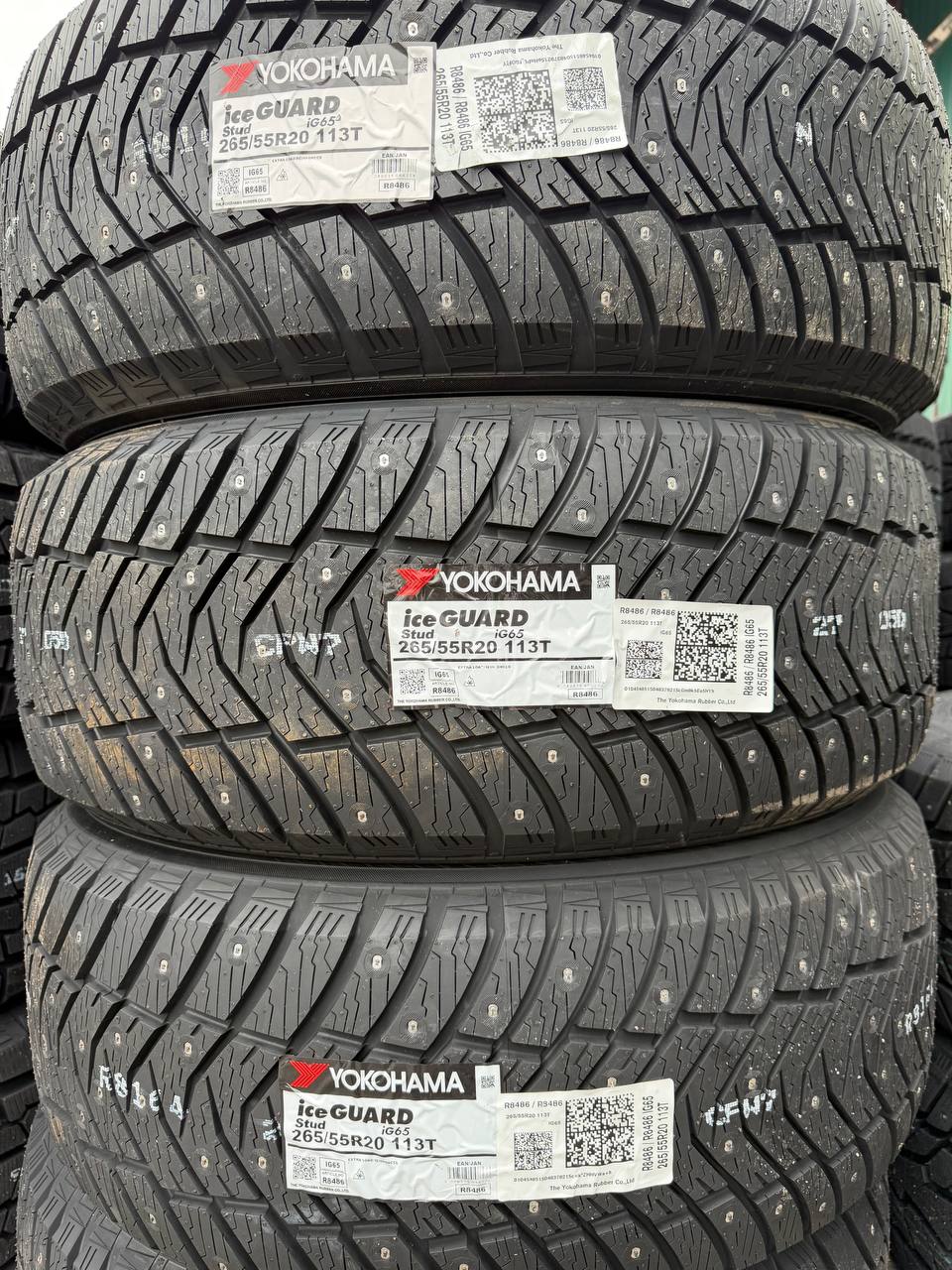 Комплект шипованных Yokohama iG65 265/55 R20 на складе